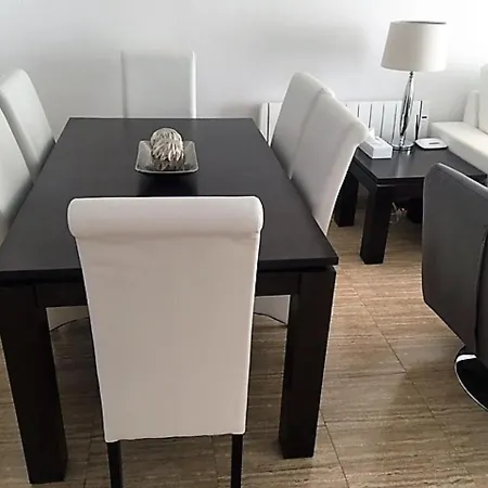 Luxury Near Arenal Beach, Javea. Sleeps 8. Fully Equipped. Full A/con Apartment